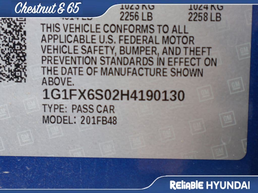 Used 2017 Chevrolet Bolt Premier w/ Driver Confidence II Package FWD image 39