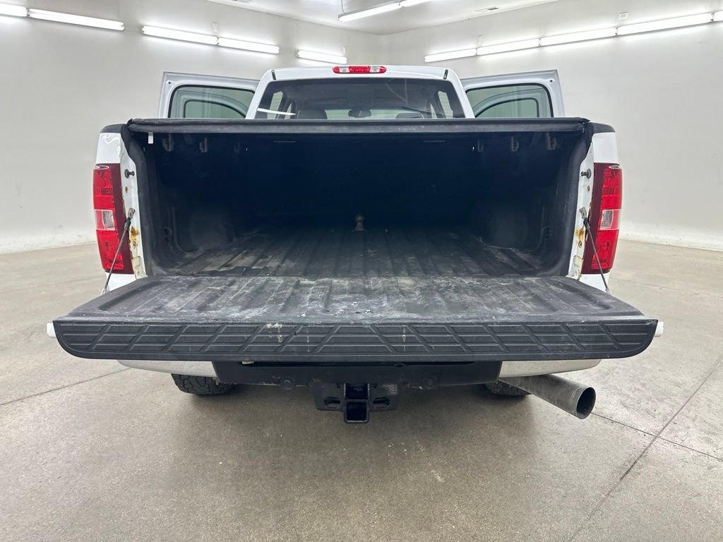 Used 2011 Chevrolet Silverado 2500 LTZ w/ Snow Plow Prep Package AWD/4WD image 26