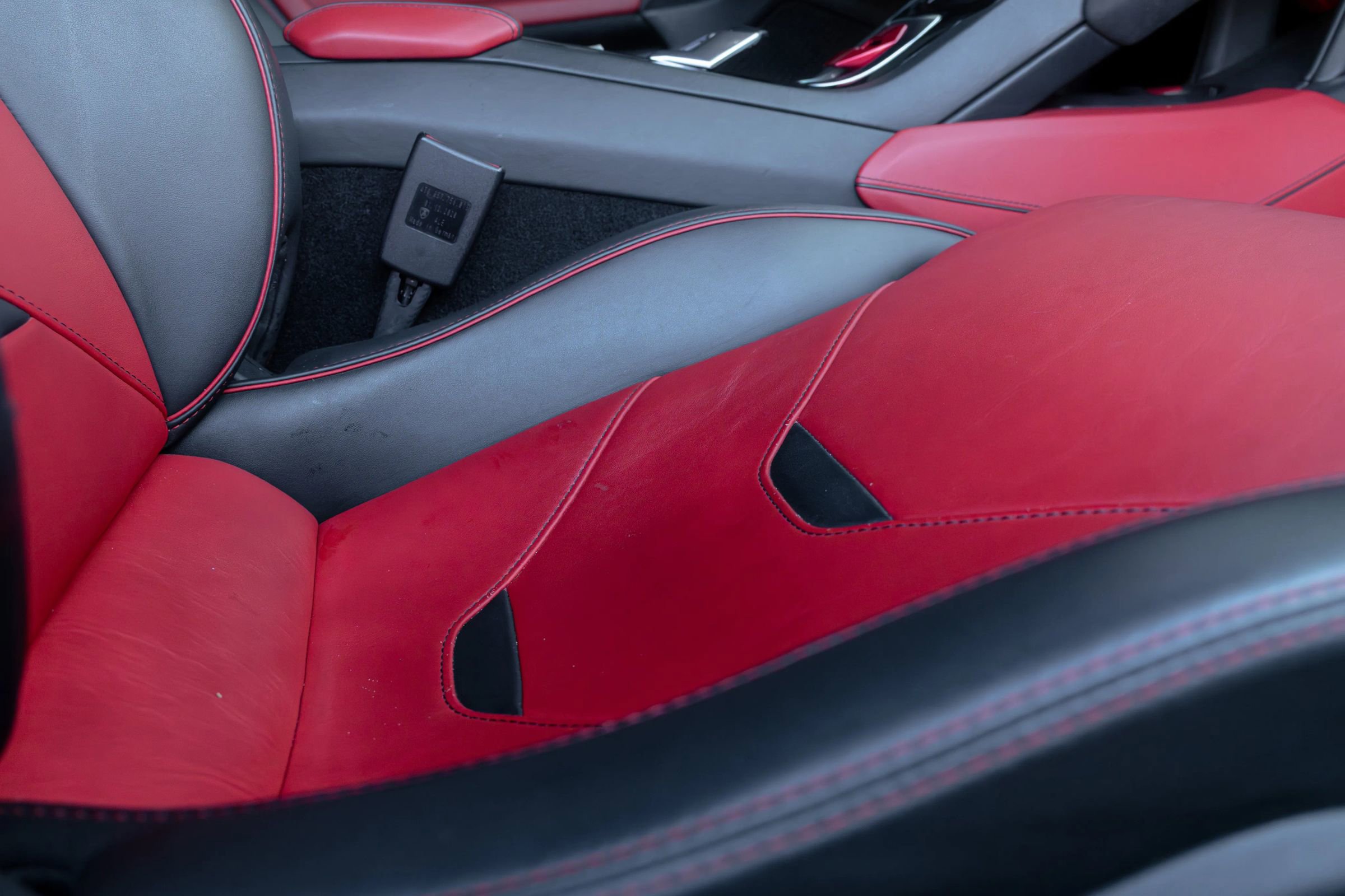 Used 2021 Lamborghini Huracan EVO image 22