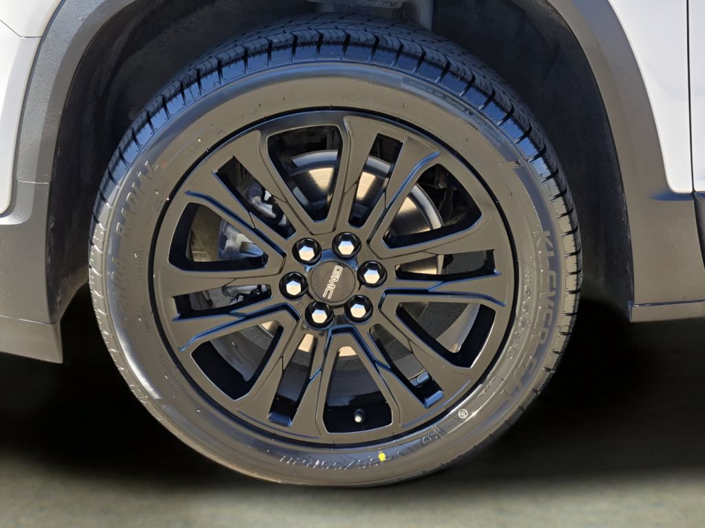 Used 2022 GMC Acadia SLT w/ Elevation Edition FWD image 11