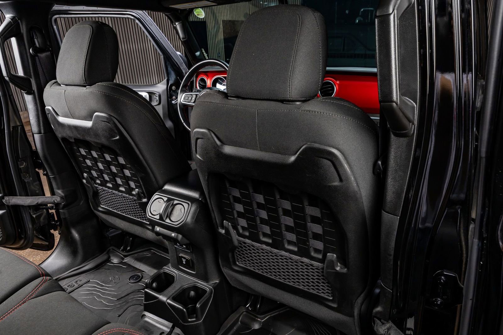 Used 2022 Jeep Wrangler Unlimited Rubicon AWD/4WD image 29