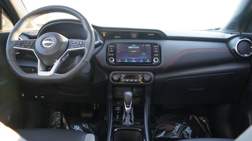 Used 2024 Nissan Kicks SR w/ SR Premium Package image 28
