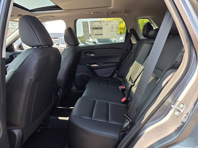 New 2026 Nissan Rogue Dark Armor FWD image 10