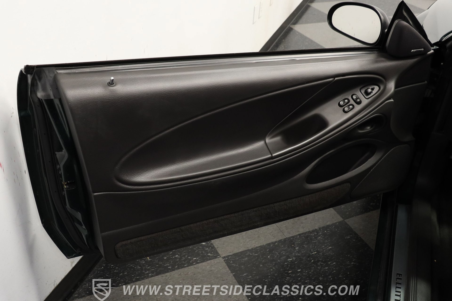 Used 2001 Ford Mustang Bullitt GT image 33