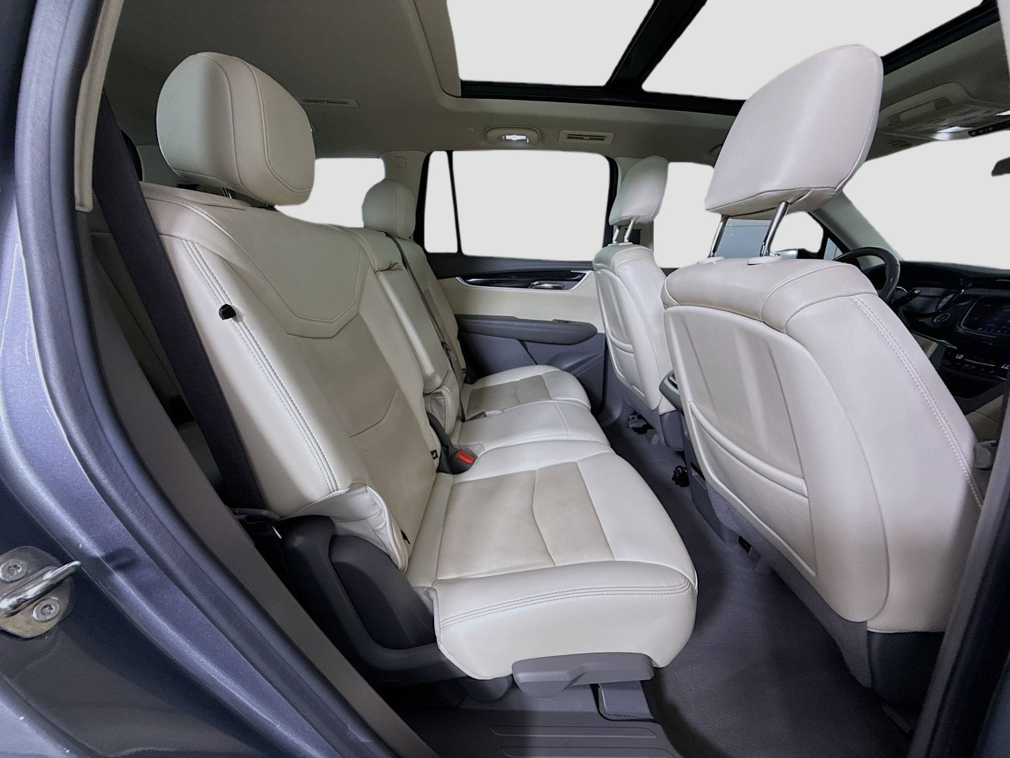 Used 2022 Cadillac XT6 Premium Luxury FWD image 25