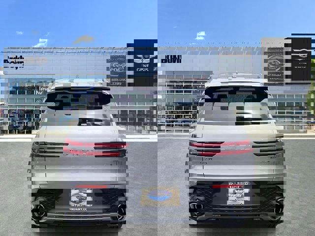 Used 2024 Genesis GV70 3.5T Sport w/ Sport Advanced Package image 7