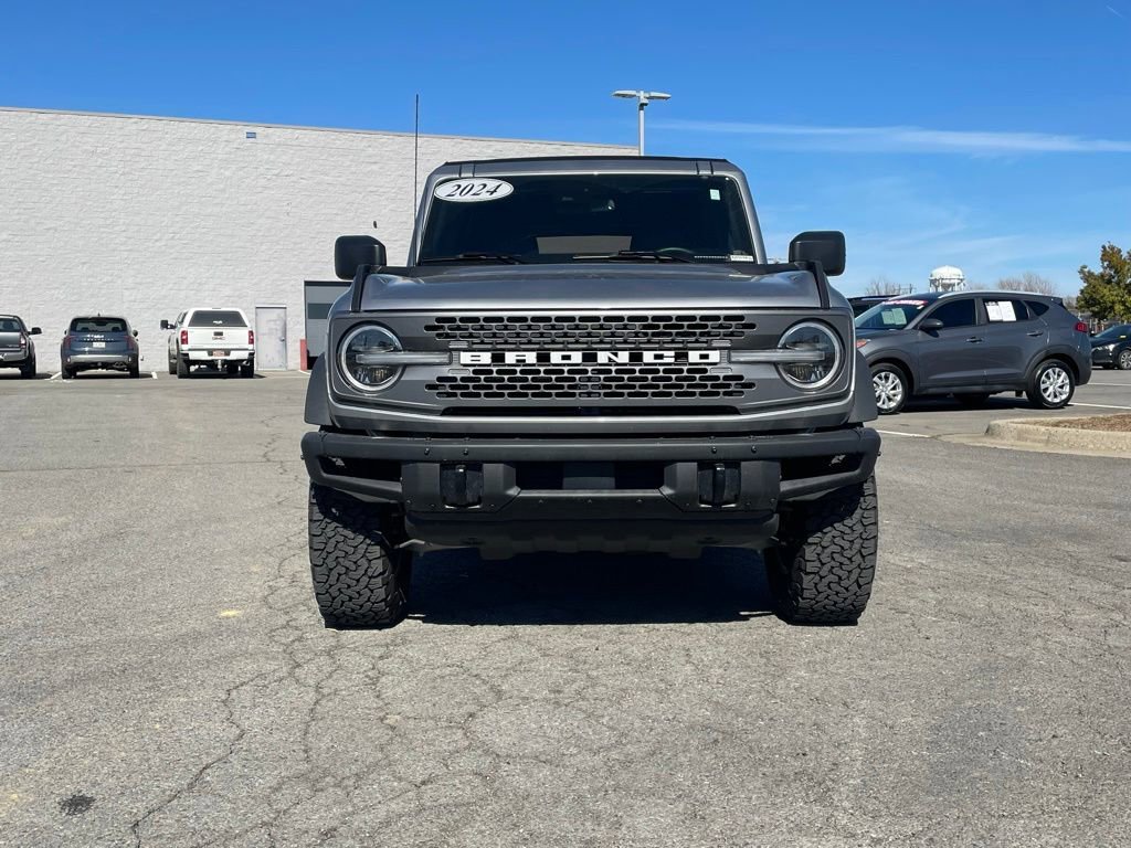 Used 2024 Ford Bronco Badlands image 2