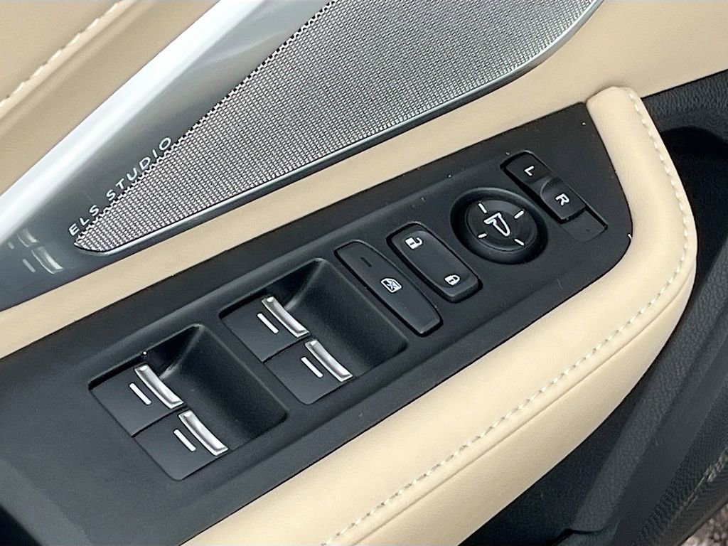 Used 2023 Acura RDX w/ Technology Package image 18