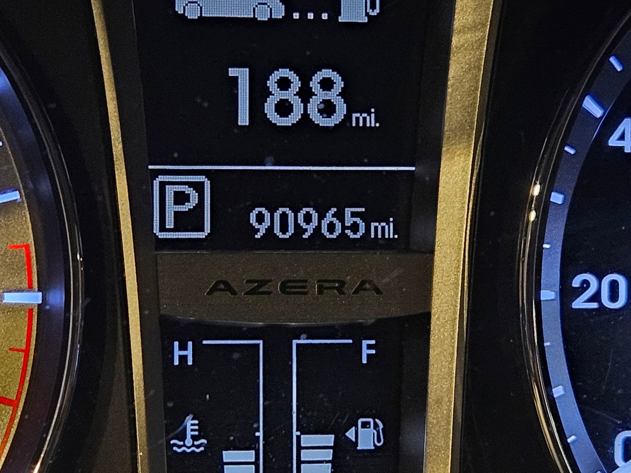 Used 2012 Hyundai Azera image 25