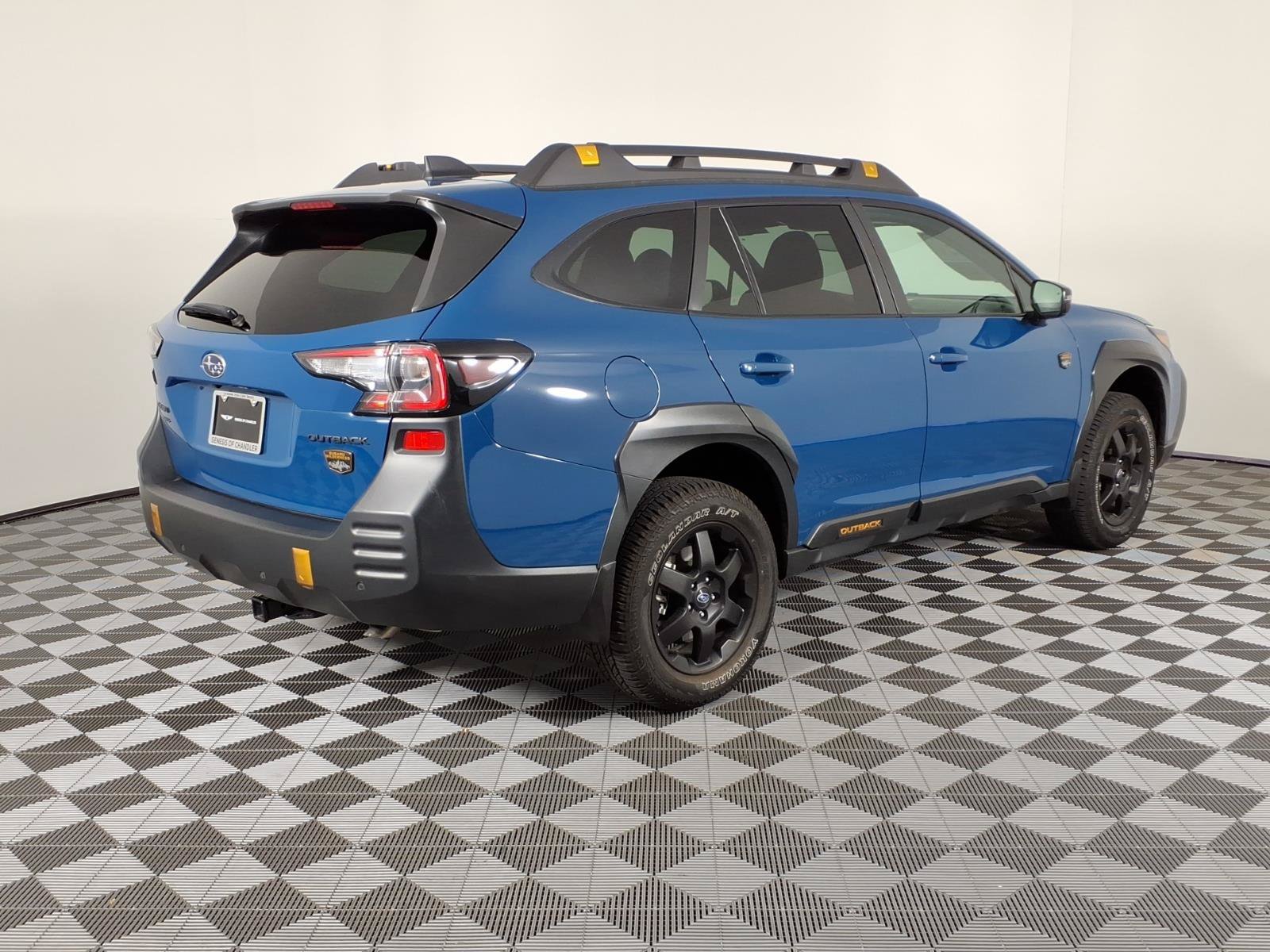 Used 2025 Subaru Outback Wilderness w/ Wilderness Package AWD/4WD image 5