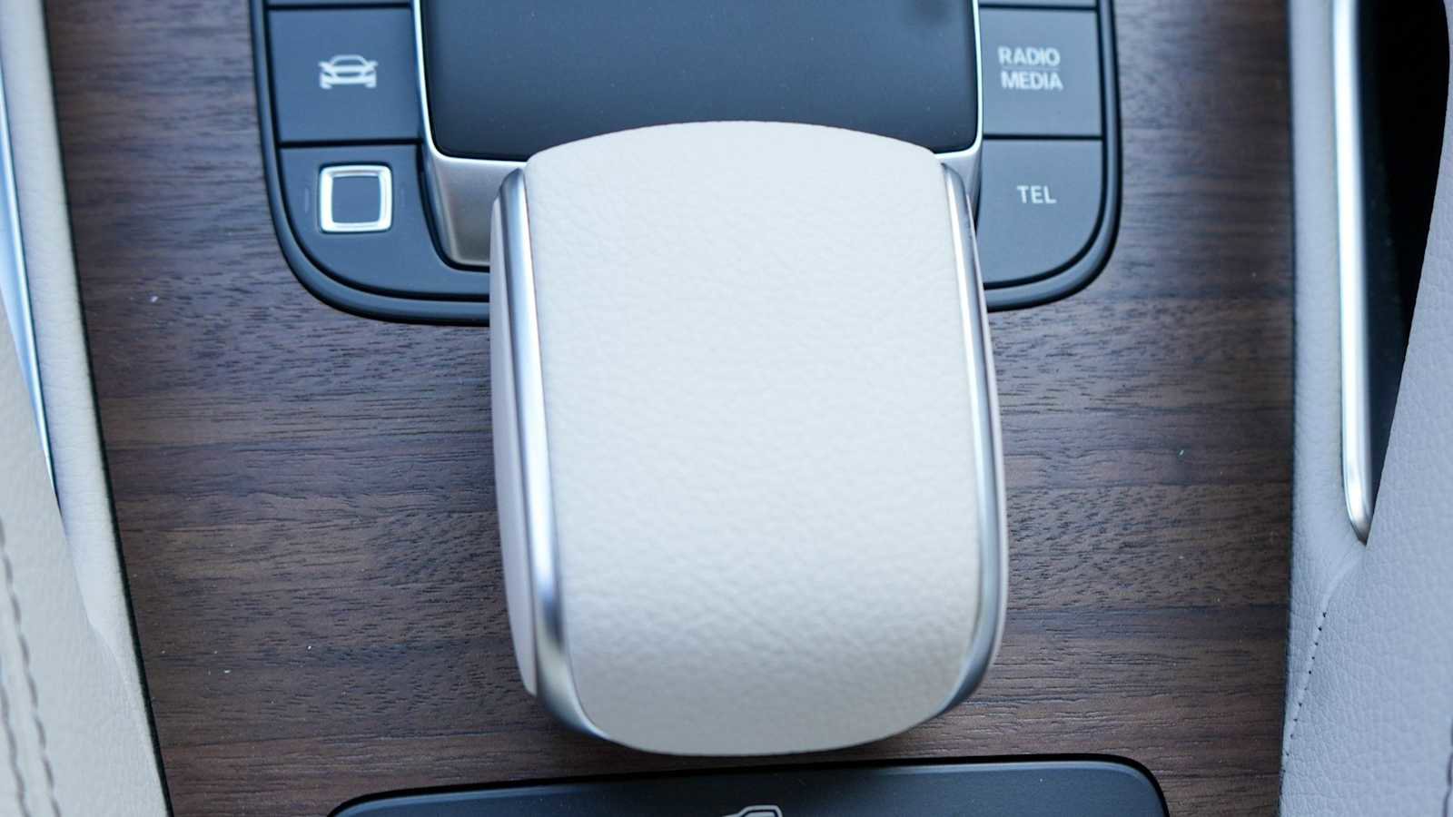 Used 2026 Mercedes-Benz GLS 450 4MATIC image 51