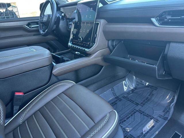 Used 2025 GMC Yukon Denali Ultimate w/ LPO, Floor Liner Package image 46
