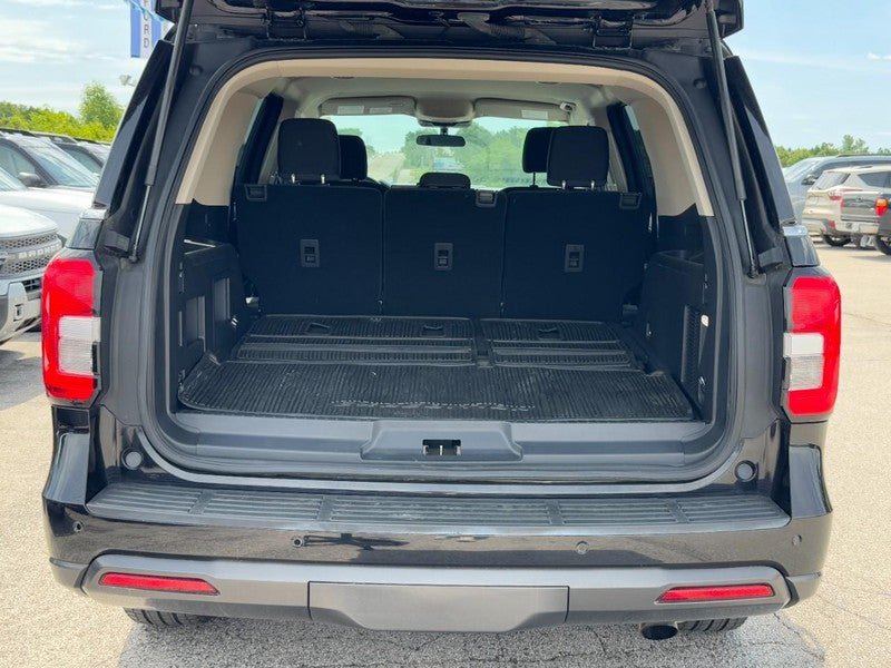 Used 2022 Ford Expedition XL AWD/4WD image 5