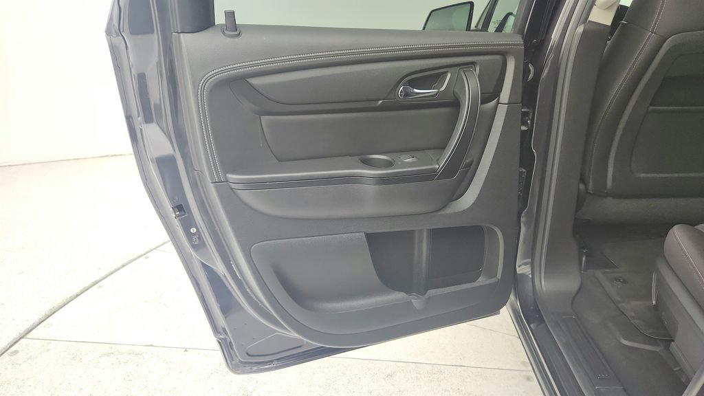 Used 2015 GMC Acadia SLE FWD image 20