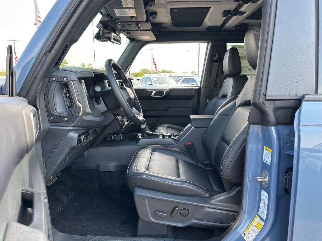 New 2025 Ford Bronco Badlands image 9