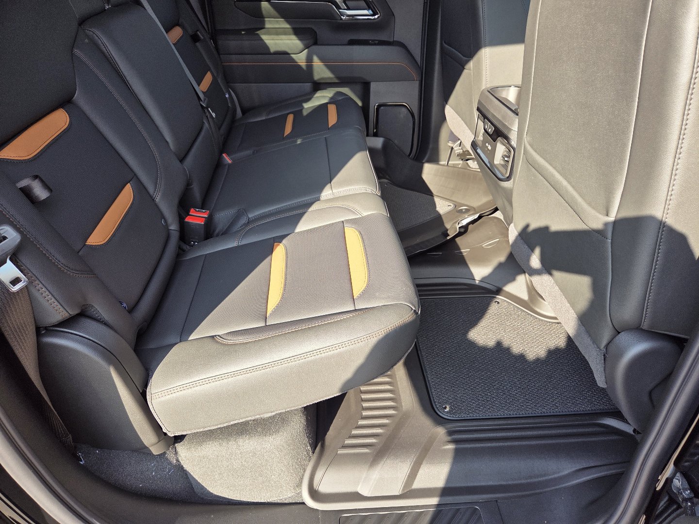 New 2026 GMC Sierra 2500 AT4 AWD/4WD image 24