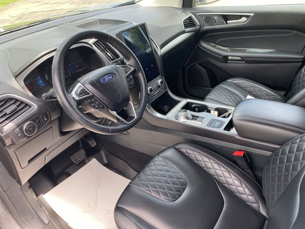 Used 2024 Ford Edge Titanium AWD/4WD image 25