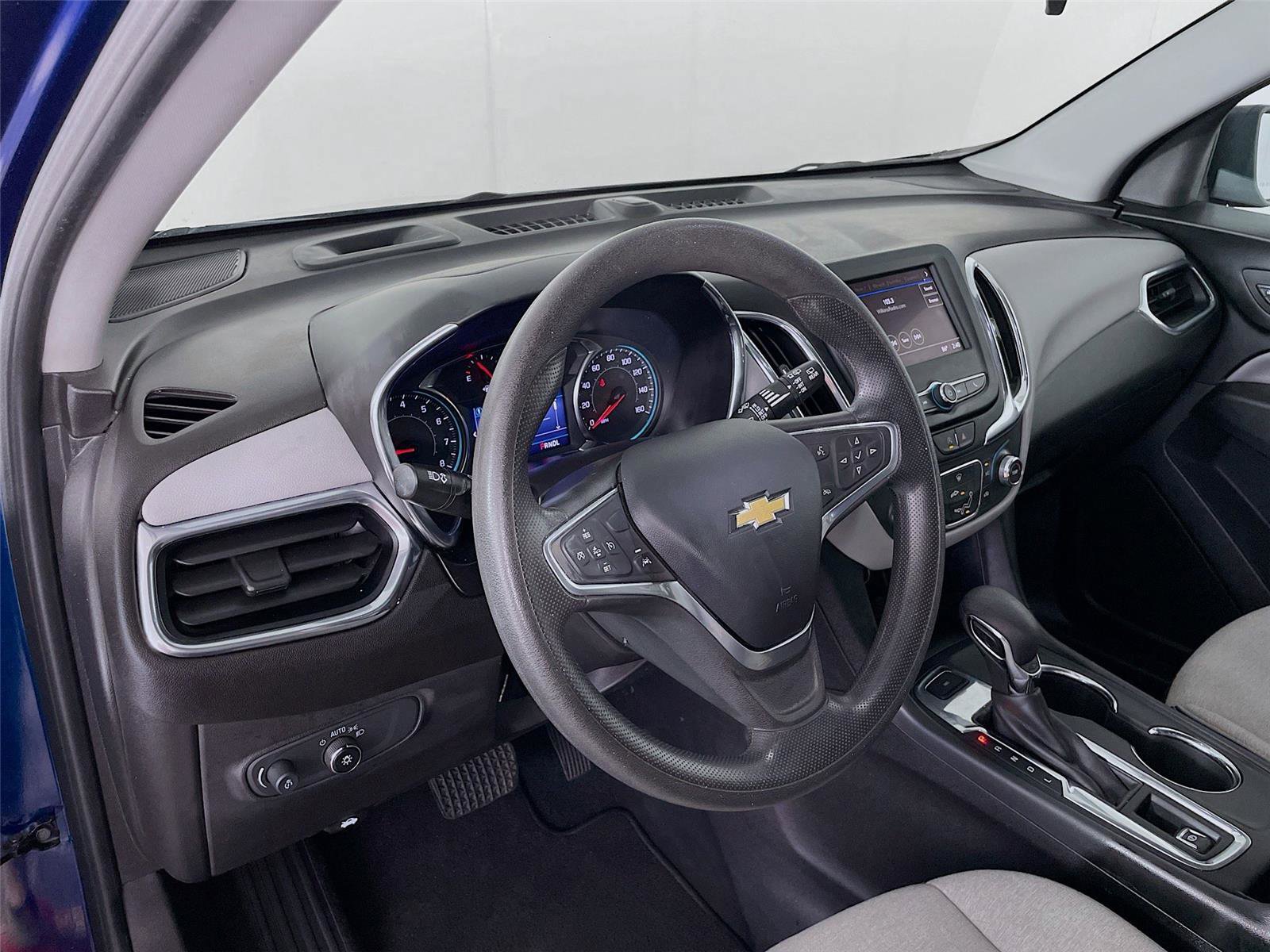 Used 2023 Chevrolet Equinox LS w/ LS Convenience Package image 12