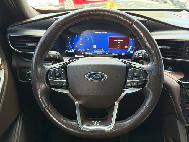 Used 2021 Ford Explorer King Ranch w/ Premium Technology Package AWD/4WD image 24