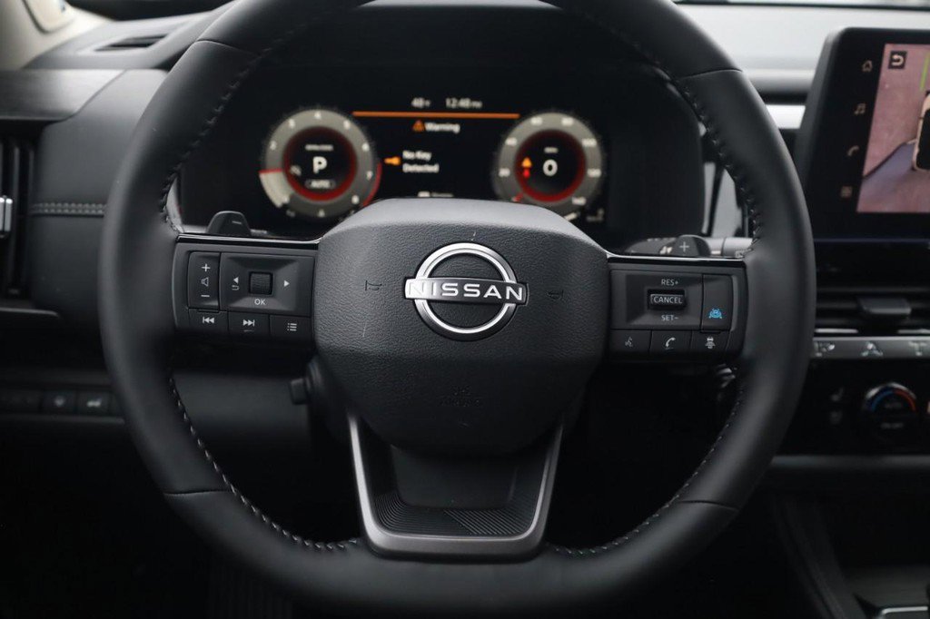 New 2026 Nissan Pathfinder Platinum image 7