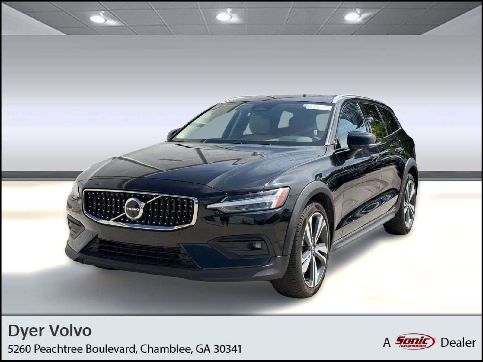 Used 2025 Volvo V60 B5 Cross Country Plus