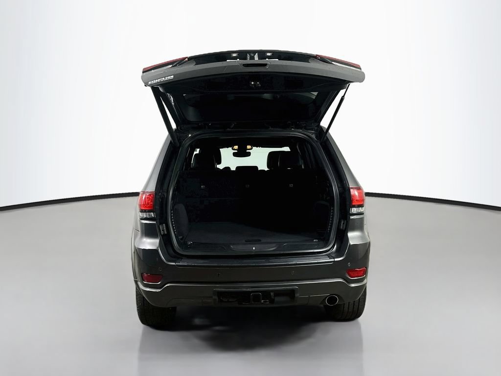 Used 2019 Jeep Grand Cherokee Altitude RWD image 36