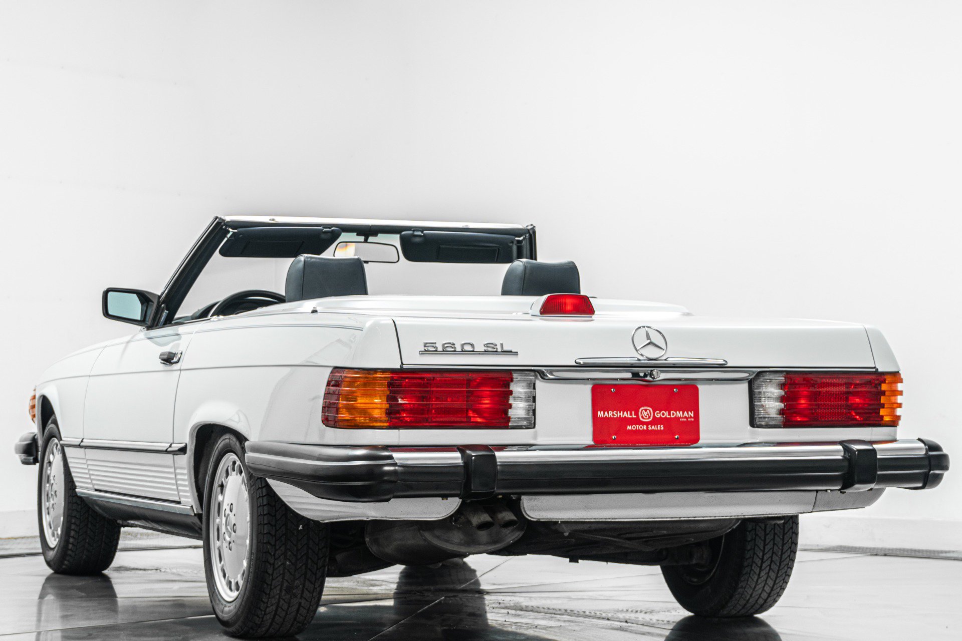 Used 1987 Mercedes-Benz 560 SL image 7