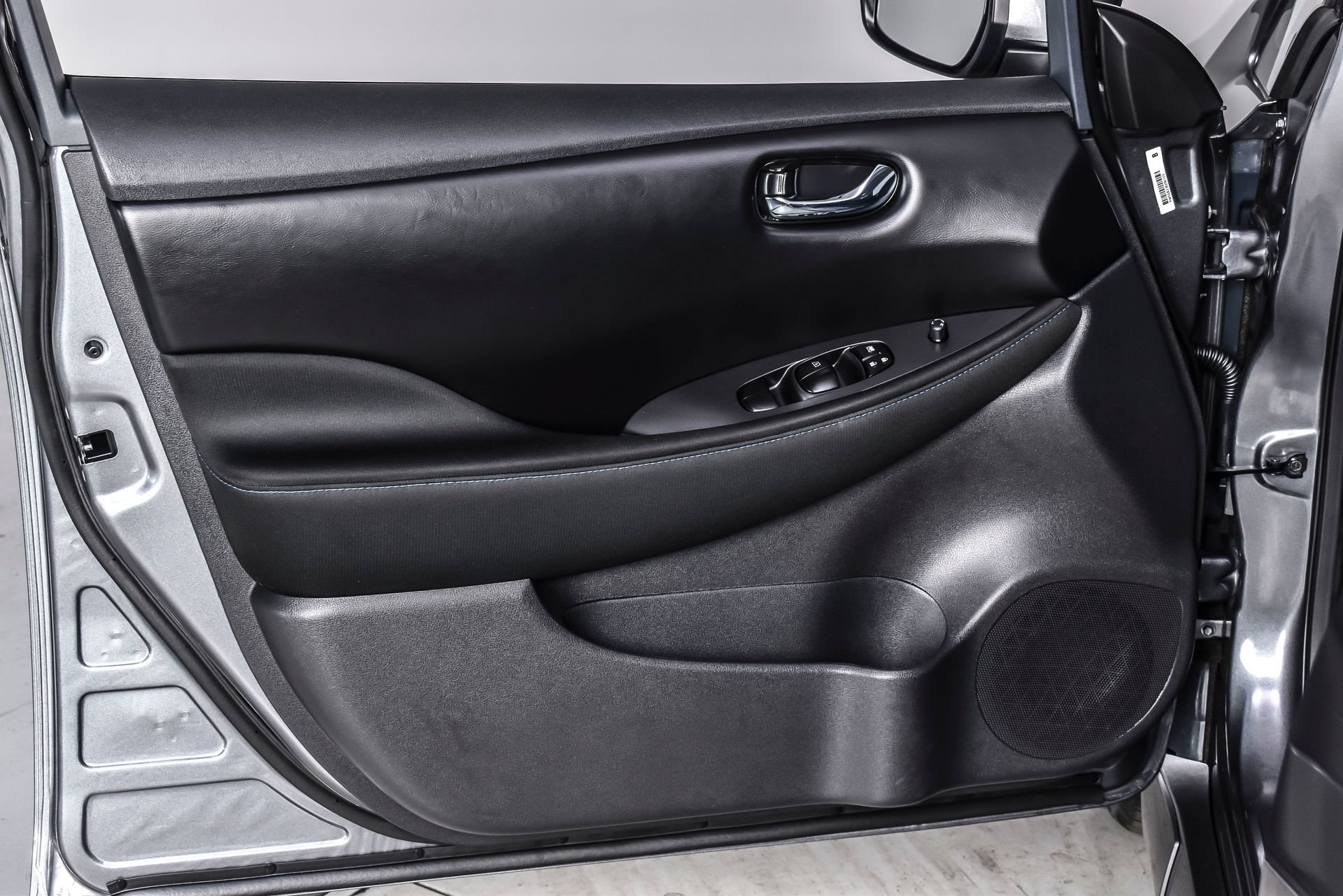 Used 2023 Nissan Leaf S FWD image 13