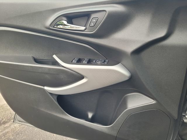 Used 2025 Chevrolet Trax LS w/ Driver Confidence Package image 12