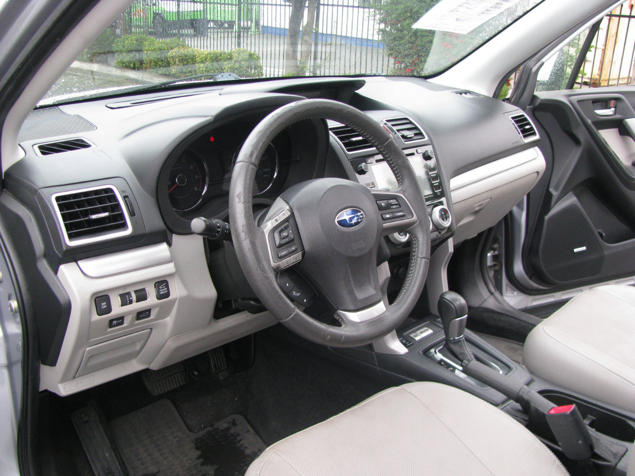 Used 2016 Subaru Forester 2.5i Touring w/ Eyesight & Navigation System image 10