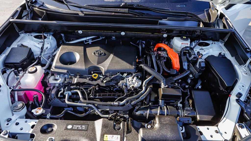 Used 2024 Toyota RAV4 SE image 28