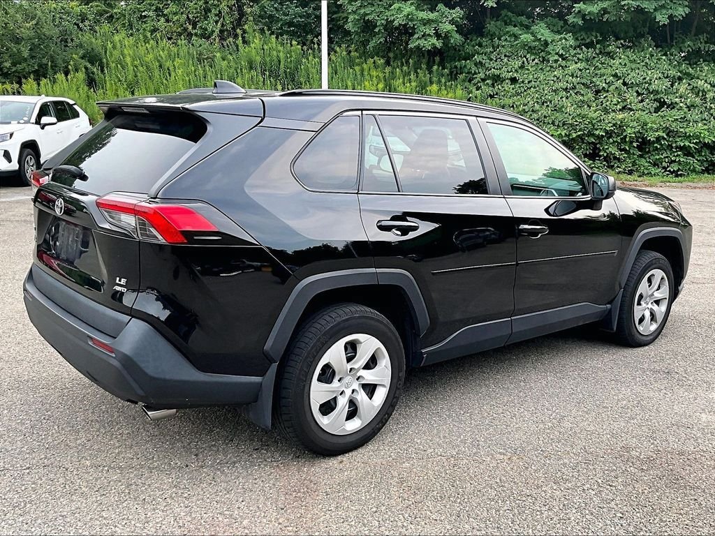 Certified 2021 Toyota RAV4 LE AWD/4WD image 6