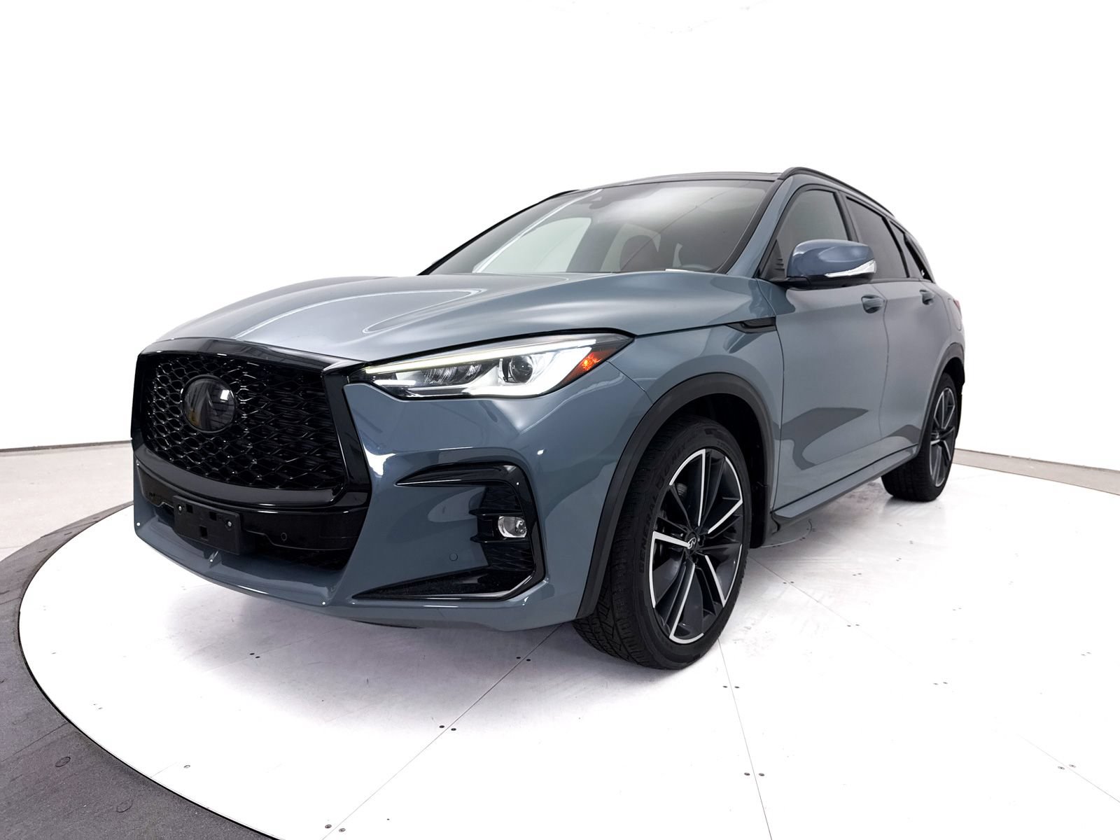 Used 2023 INFINITI QX50 Sport FWD image 16
