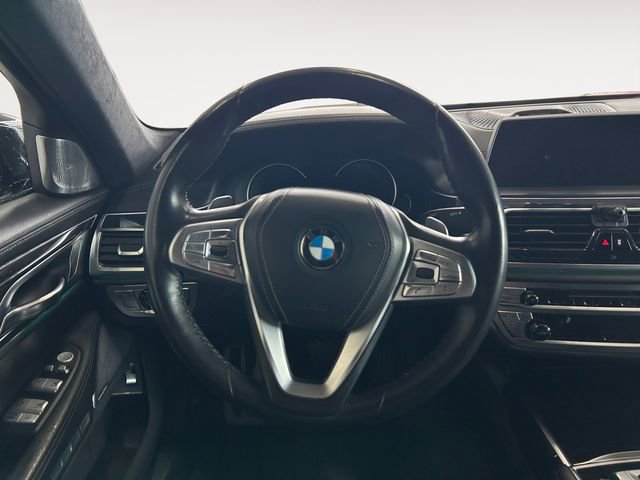 Used 2016 BMW 750i xDrive image 12