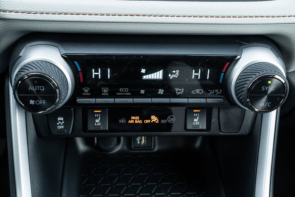 New 2025 Toyota RAV4 XLE w/ Convenience Package image 29