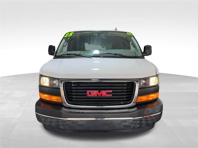 Used 2025 GMC Savana 2500 w/ Driver Convenience Package RWD image 2