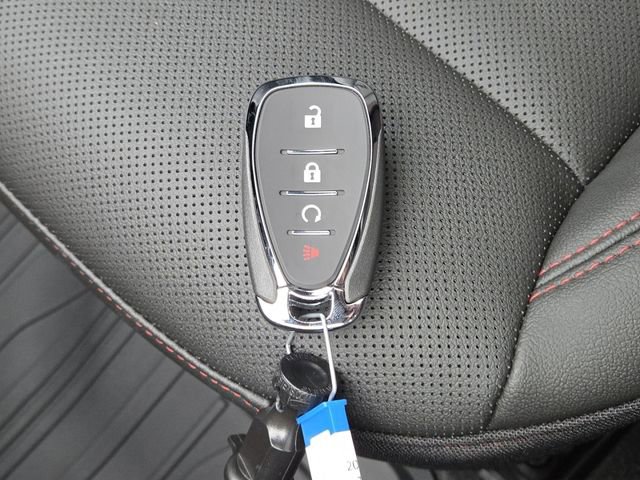 New 2026 Chevrolet Trax RS w/ Sunroof Package image 38