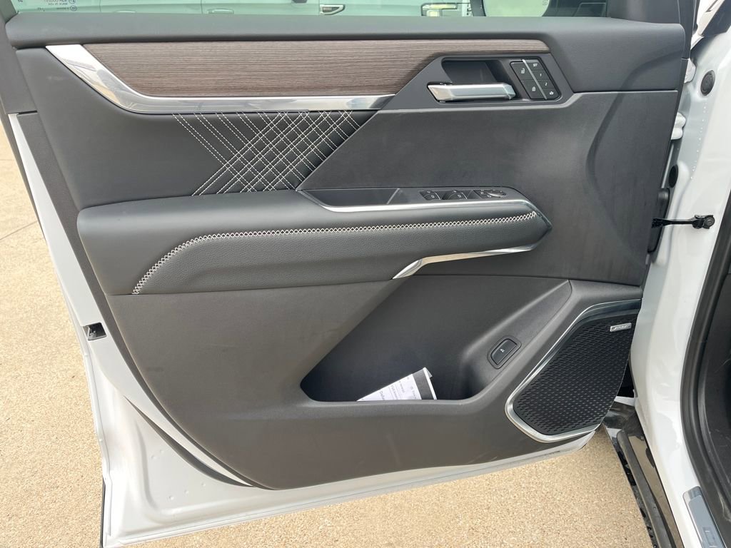 New 2026 GMC Acadia Denali image 11