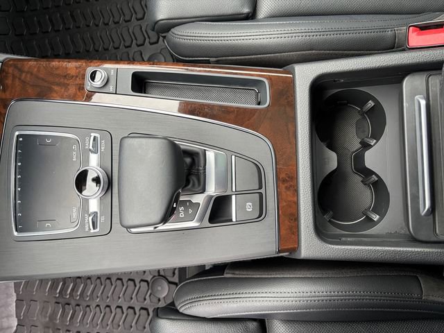 Used 2020 Audi Q5 Prestige image 17