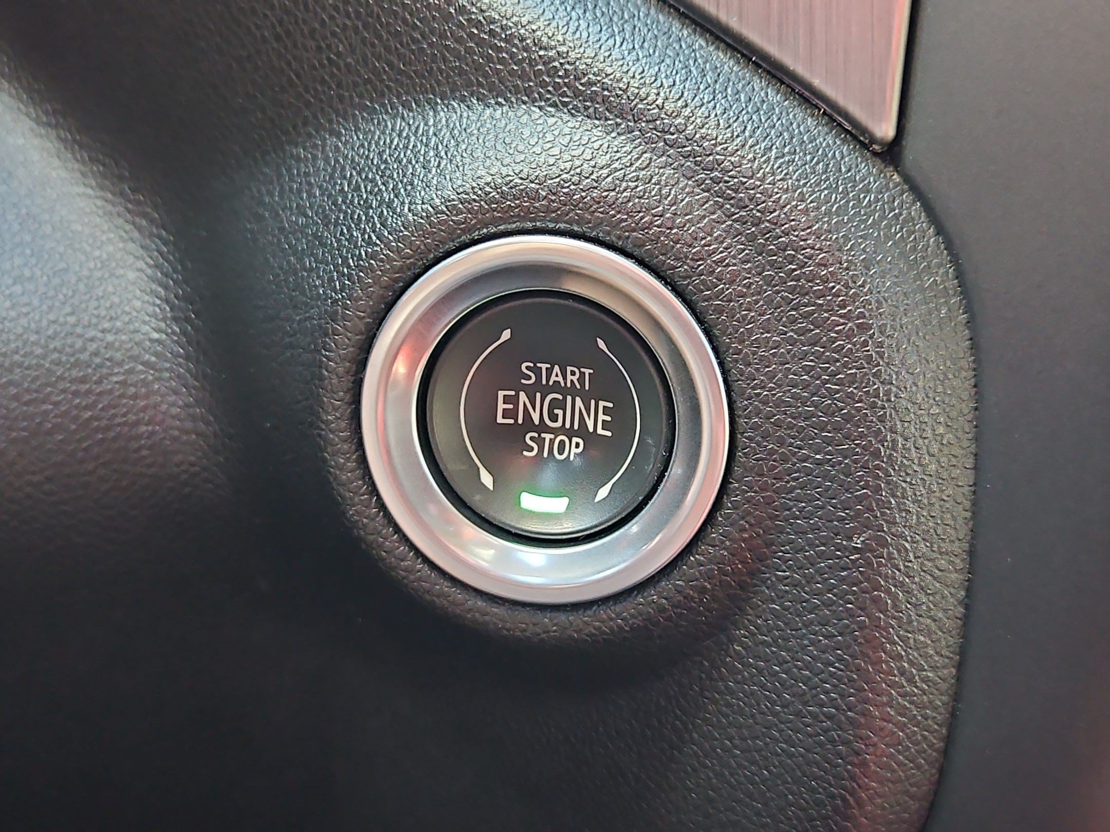 Certified 2022 GMC Sierra 3500 Denali w/ Denali Ultimate Package AWD/4WD image 18