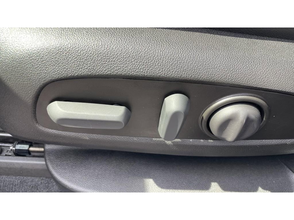 Certified 2023 Chevrolet Traverse LT w/ LPO, Floor Liner Package image 11