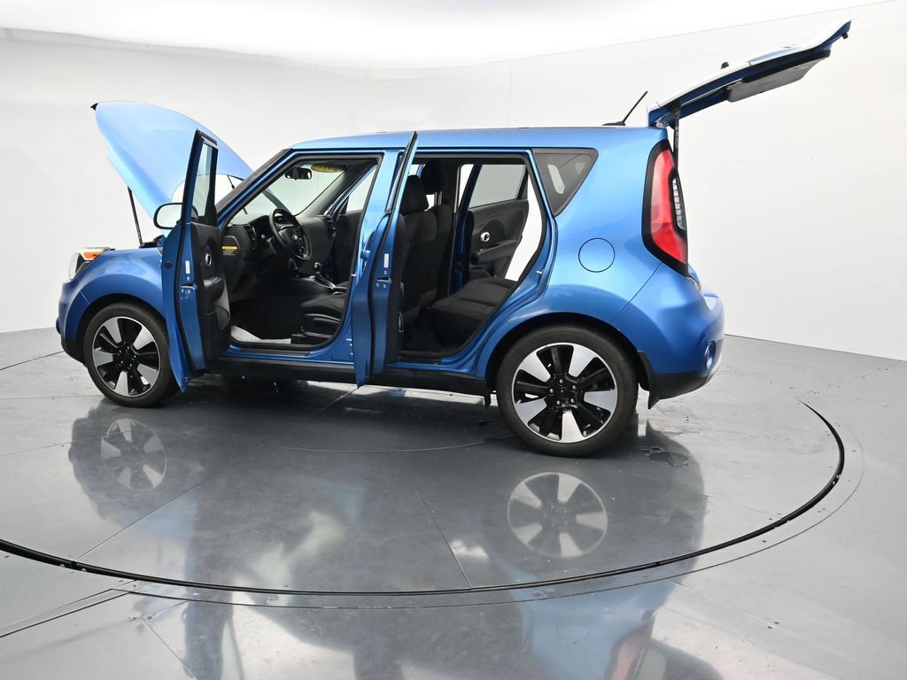 Used 2017 Kia Soul + w/ Designer's Package FWD image 43