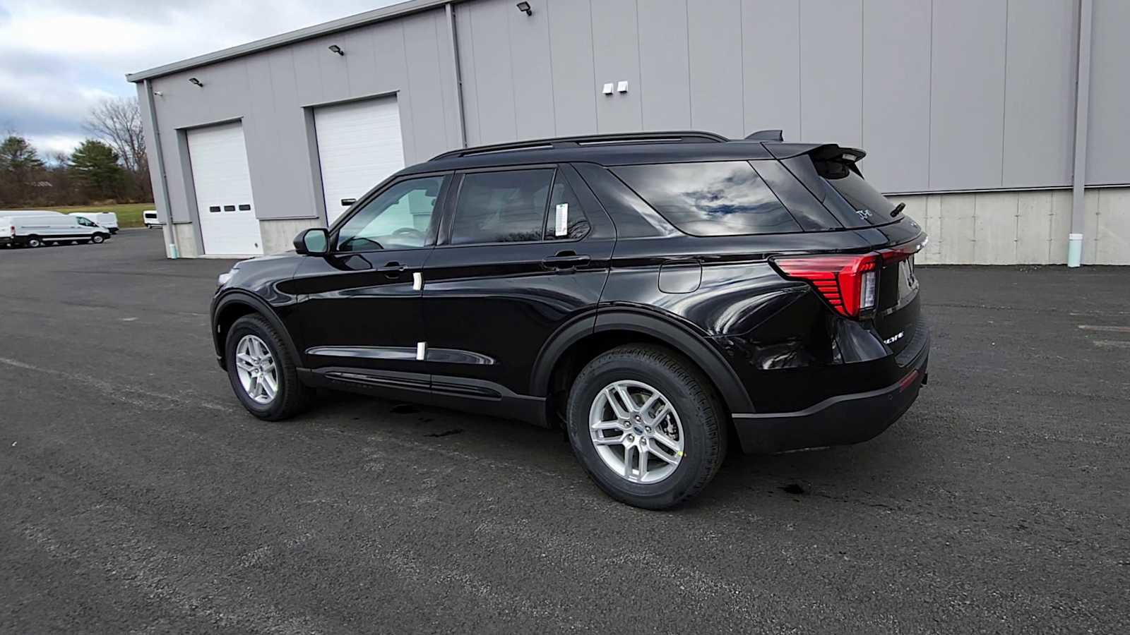 New 2026 Ford Explorer Active image 6
