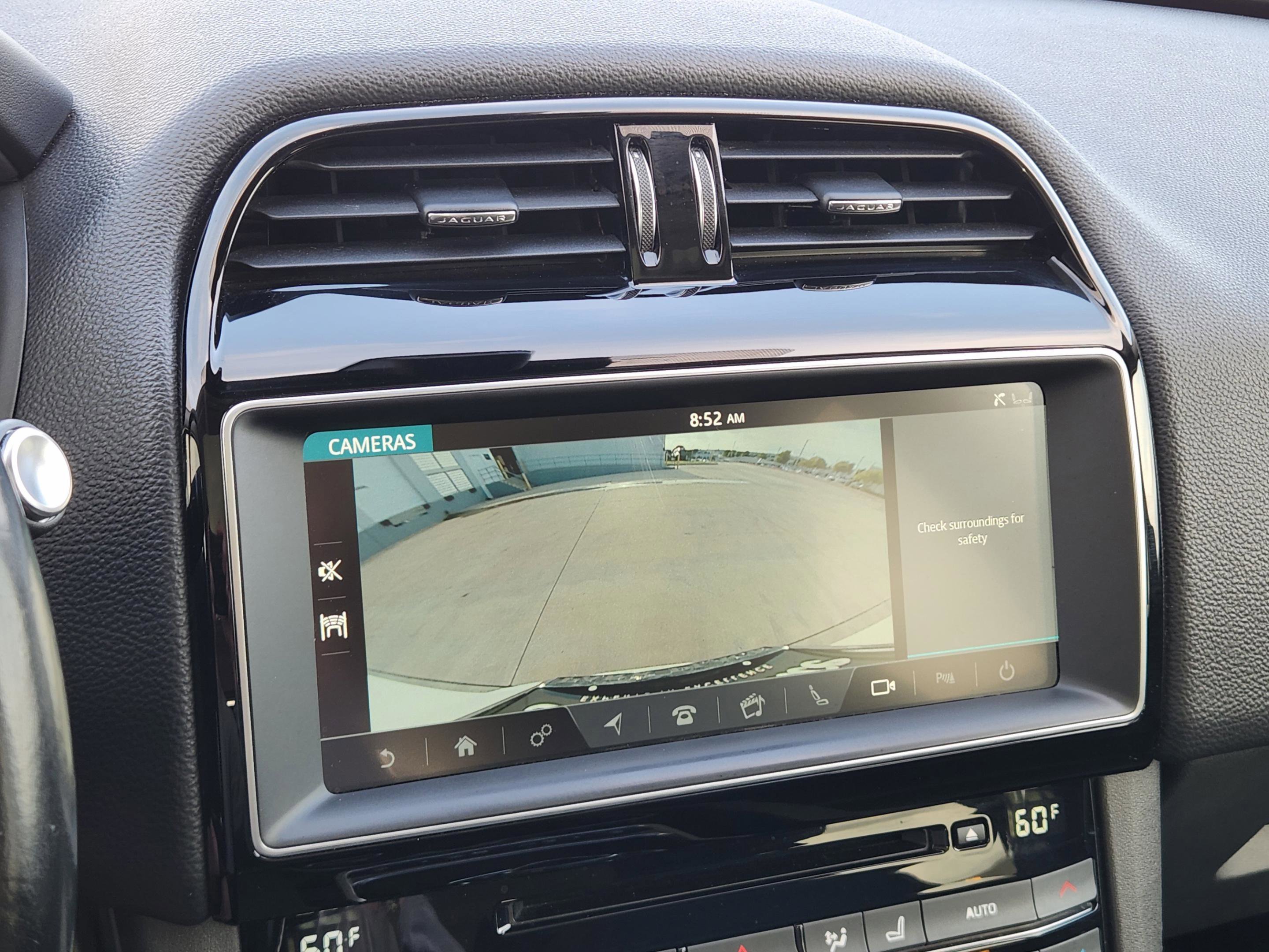 Used 2017 Jaguar F-PACE Prestige image 12