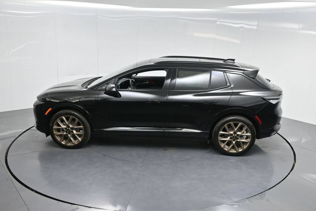 New 2026 Chevrolet Equinox EV RS w/ Convenience Package II FWD image 56