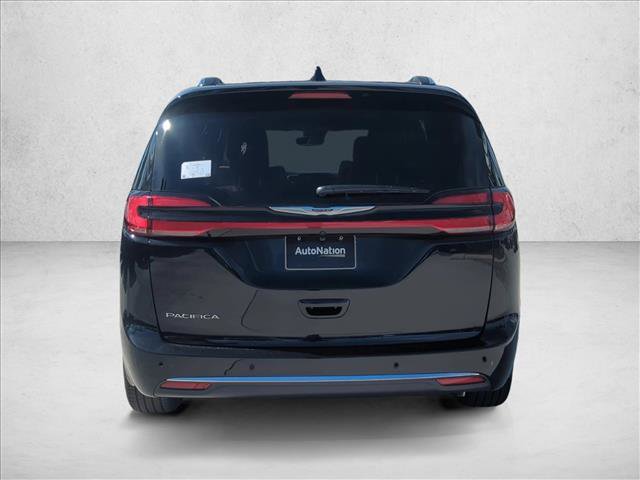 New 2026 Chrysler Pacifica Pinnacle image 8
