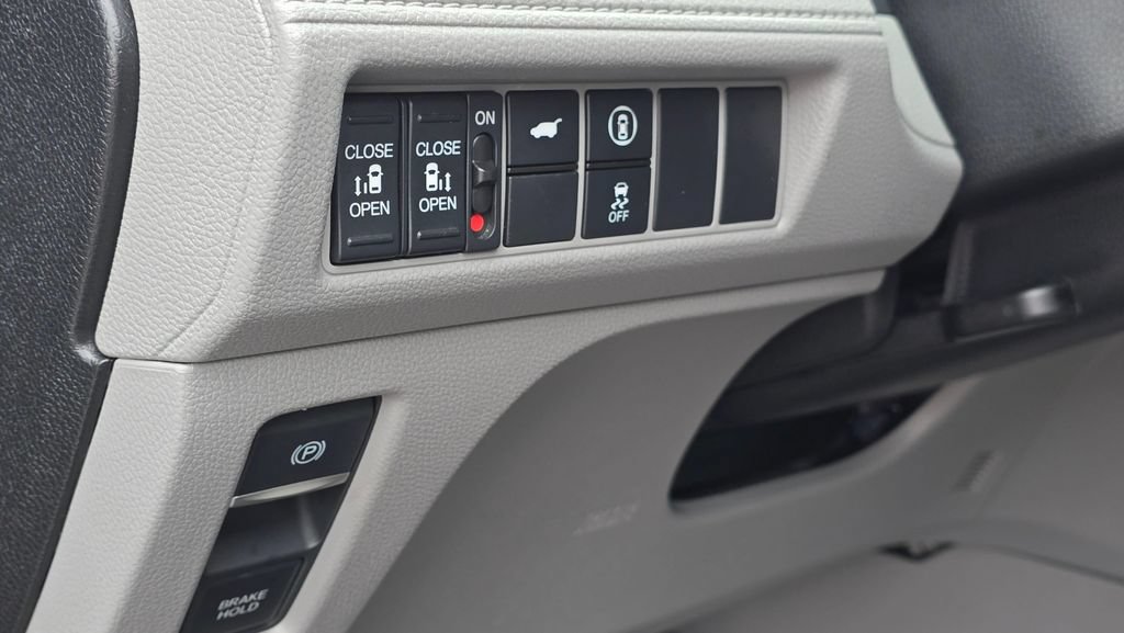 Used 2022 Honda Odyssey EX-L image 25