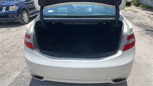 Used 2013 Hyundai Azera FWD image 12