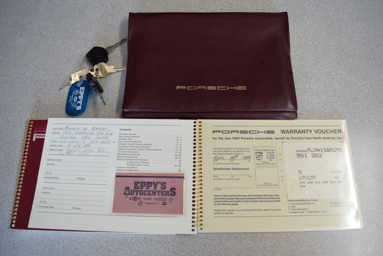 Used 1988 Porsche 944 Turbo Coupe RWD image 16