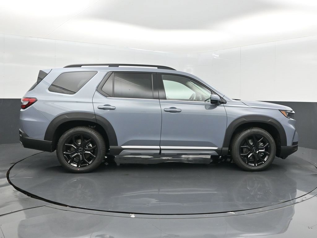 New 2025 Honda Pilot Touring image 25